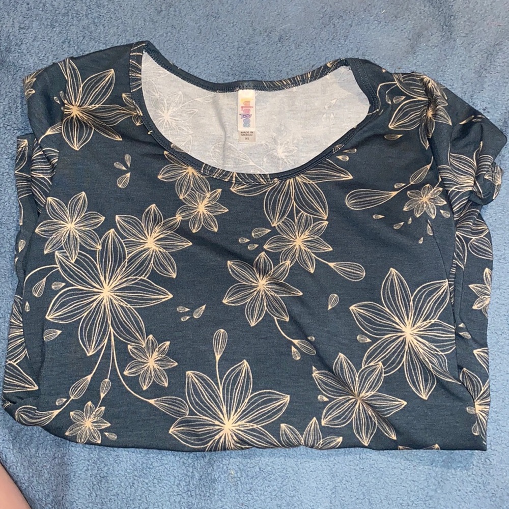 LuLaRoe T-Shirt